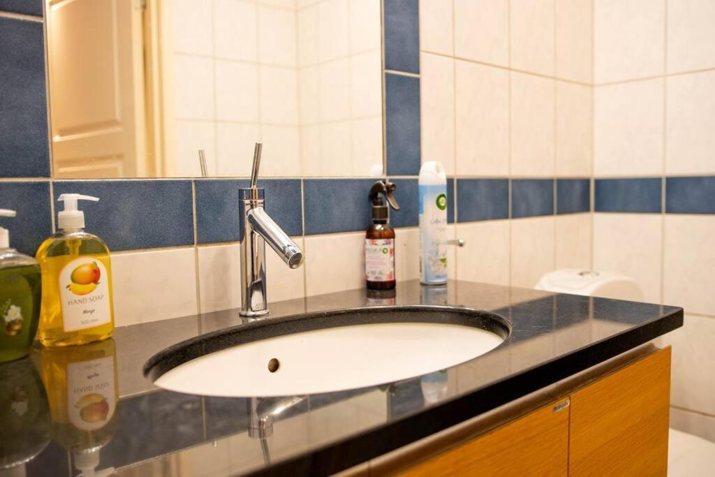 Historical Malt Factory Apartment, 6 Bedrooms, Sleeps 12 , Hot Tub Helsingborg Eksteriør bilde
