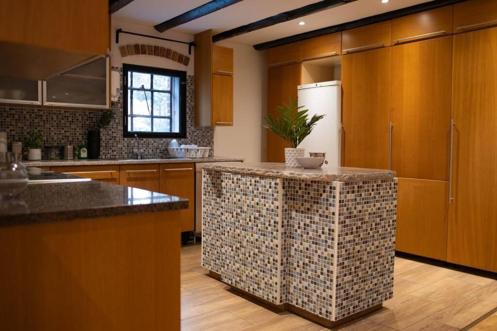 Historical Malt Factory Apartment, 6 Bedrooms, Sleeps 12 , Hot Tub Helsingborg Eksteriør bilde